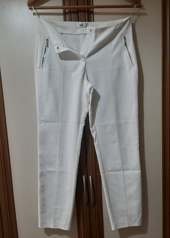 adil Işık Beyaz Fermuarlı Kadın Kumaş Pantolon - Görsel 4