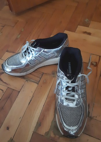 Gri Metalik Bağcıklı Kadın Spor Ayakkabı - Görsel 4