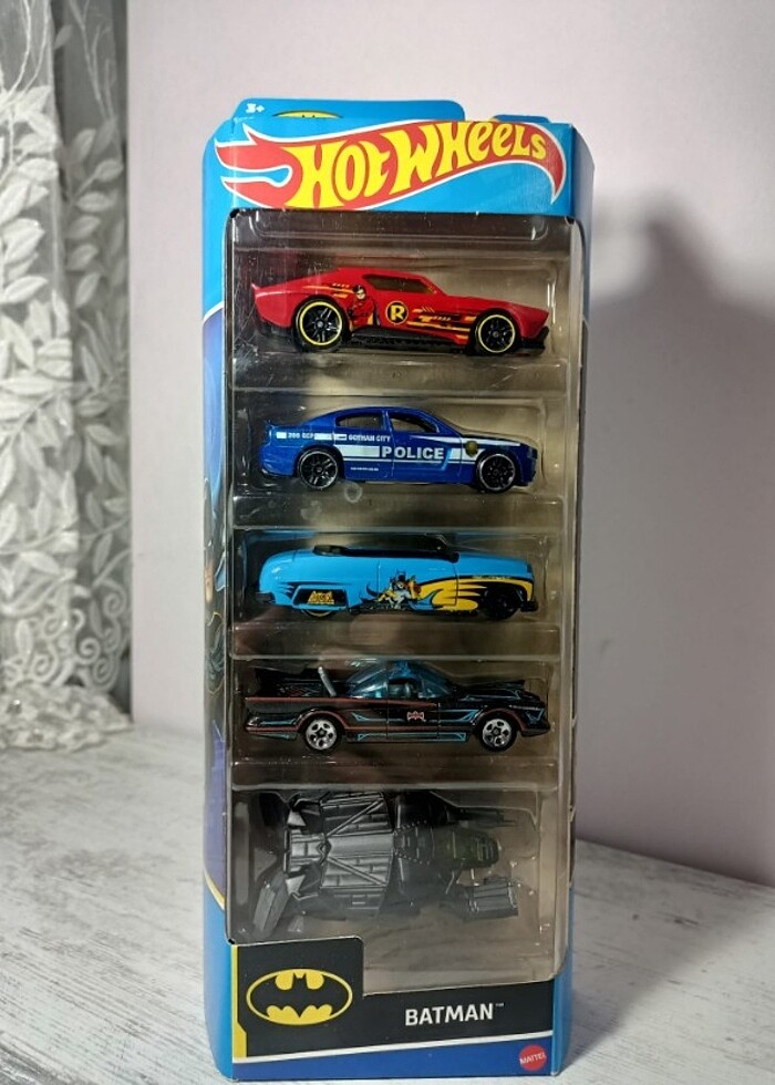 HW CLASSIC TV SERIES BATMOBILE - Görsel 2