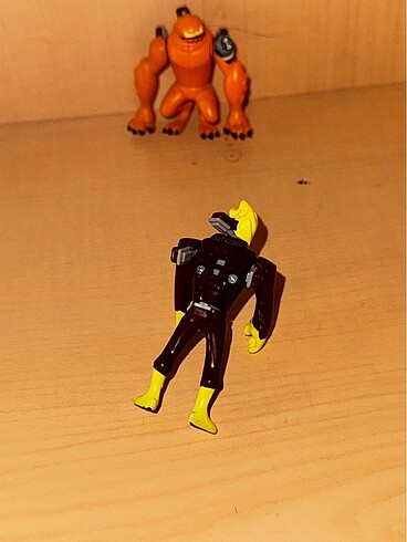 BEN10 eski nesil ilk çıkan özel kombinlenen oyuncaklar - Görsel 3