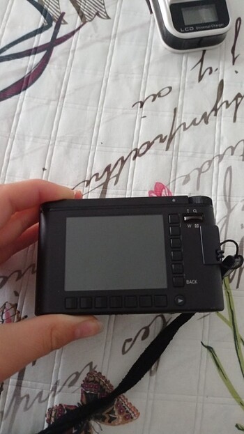 Beden Renk Samsung NV10 dijital kamera