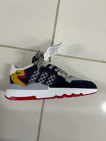 Adidas spor ayakkabı