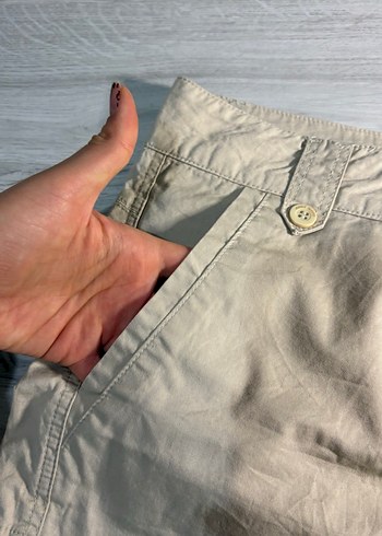 Düğmeli Bej Kadın Mini Keten Şort - Görsel 4