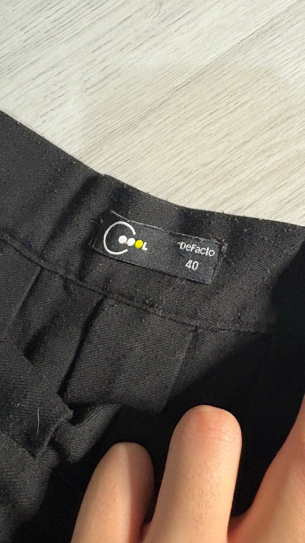 Kadın Siyah Piliseli Midi Etek - Görsel 4