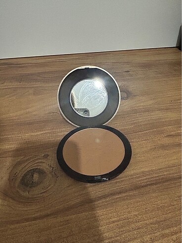  Beden Note bronzer