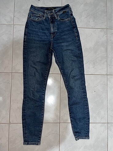 Mavi Jeans