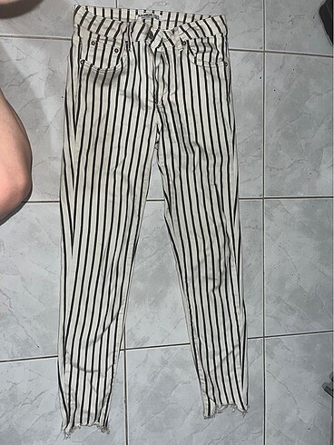 Pull And Bear Jeans