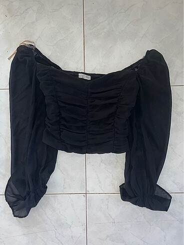 Siyah Crop