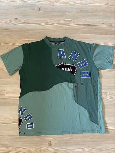 MAN T-Shirt
