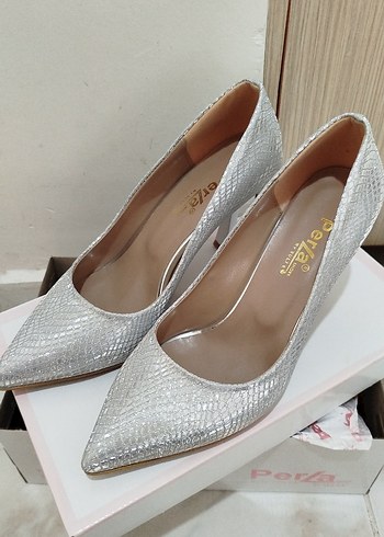 Beyaz Yılan Derisi Görünümlü Şık Topuklı - Görsel 4