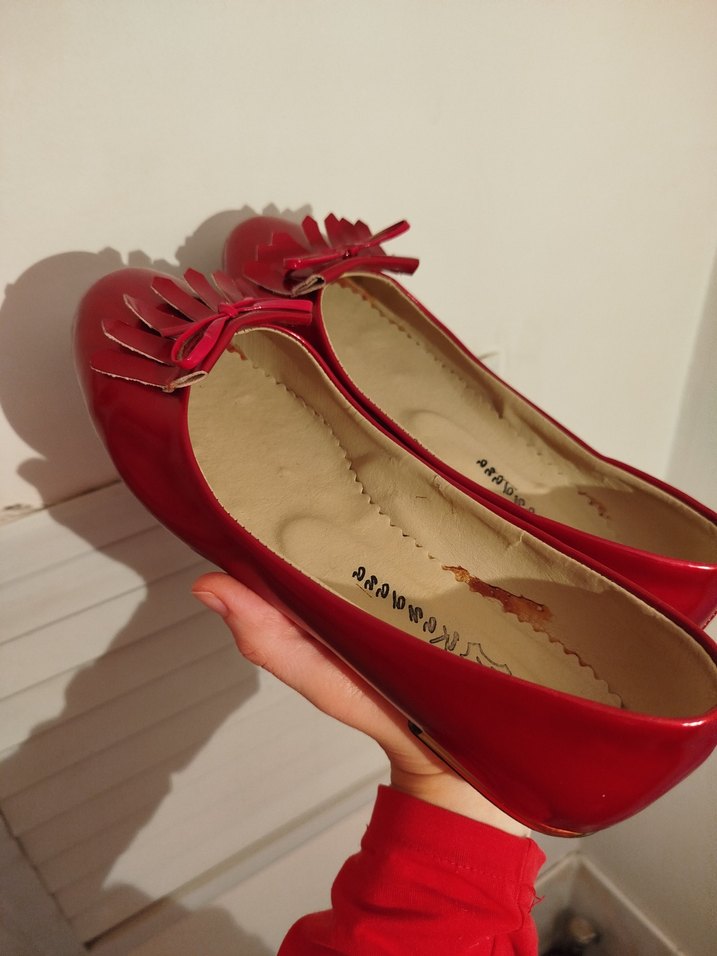 Tatlı Kırmızı Pileli Kadın Babet - Görsel 2