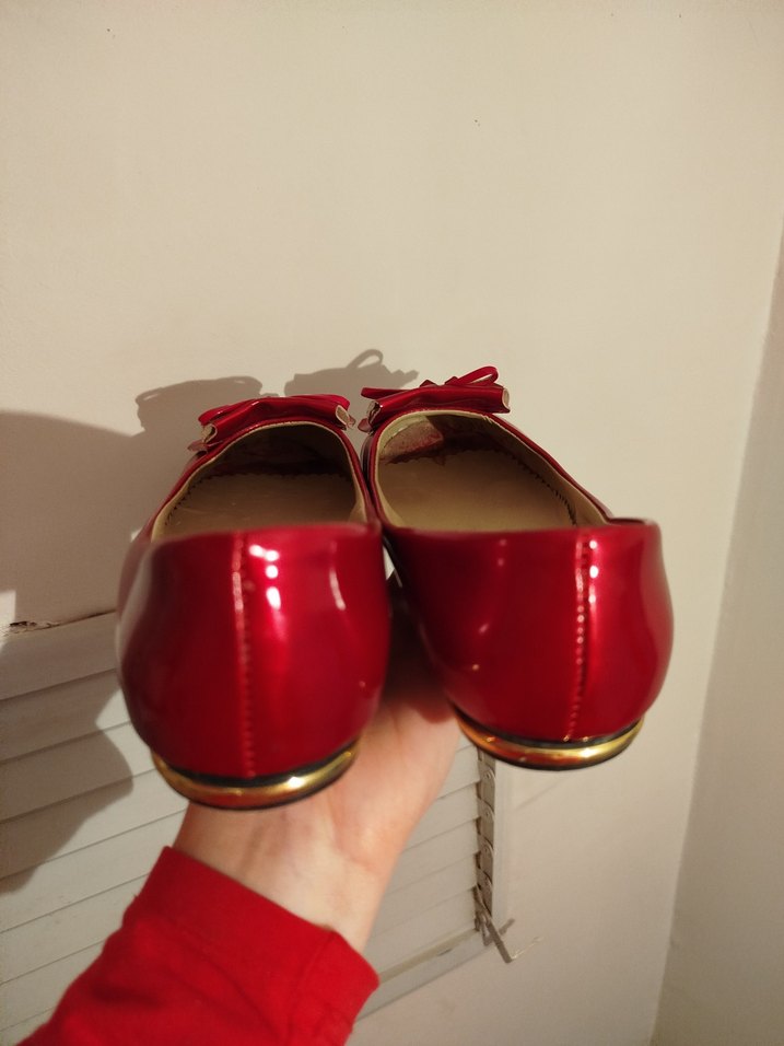 Tatlı Kırmızı Pileli Kadın Babet - Görsel 3