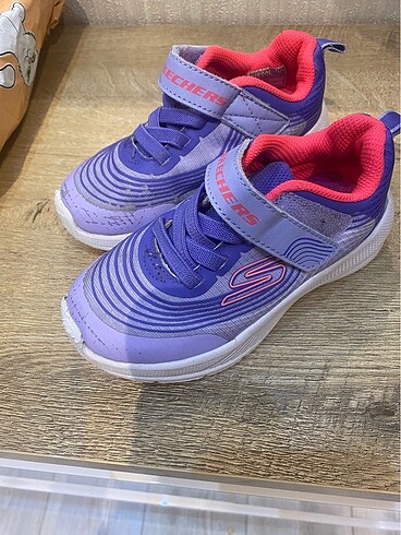 Skechers 25 numara kız çocuk ayakkabı