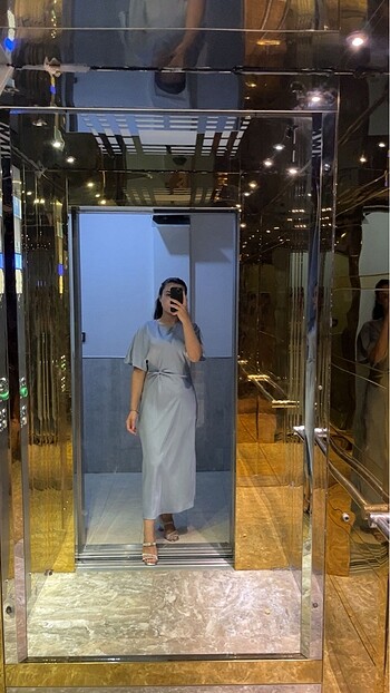 Zara gece elbisesi
