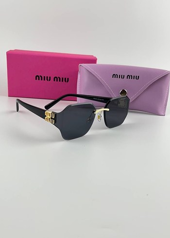  Beden pembe Renk Miu Miu Gri Parlak Kadın Güneş Gözlüğü