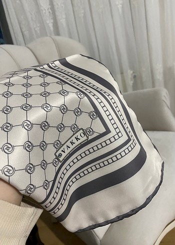 Vakko Vakko İpek Eşarp