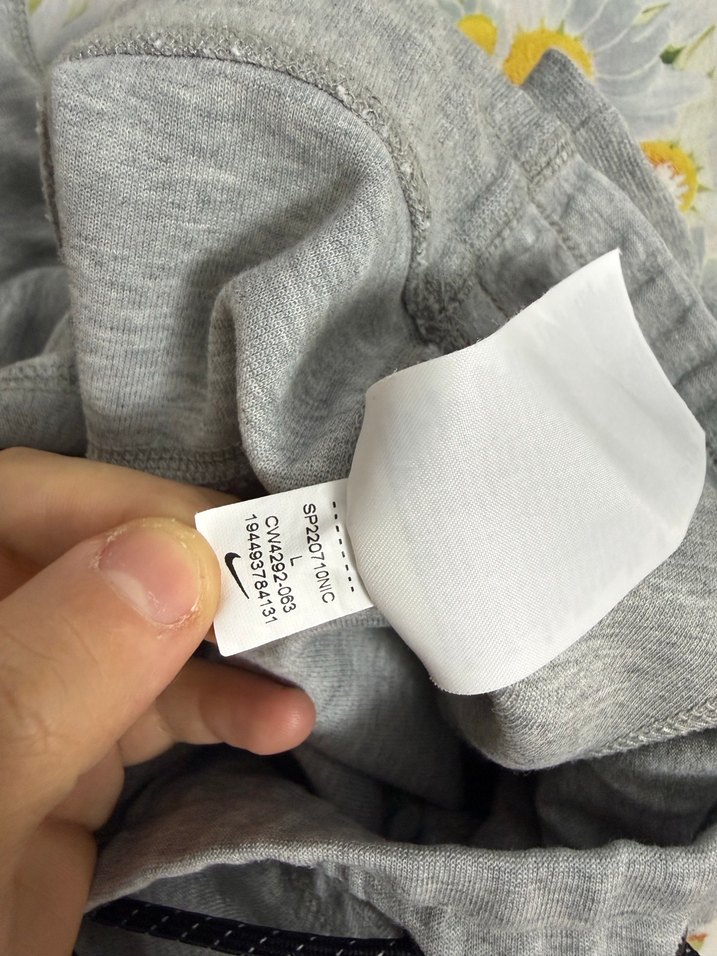 Orjinal nike tech eşofman altı unisex giyime uygundur - Görsel 3