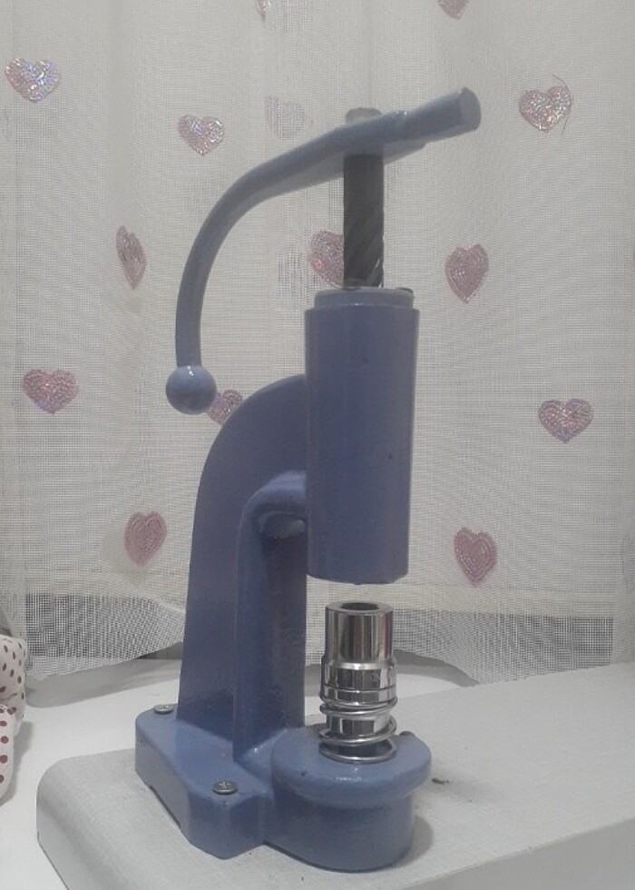 Düğme basma makinasi ve 2 boy kapsül ve kalıpları - Görsel 2