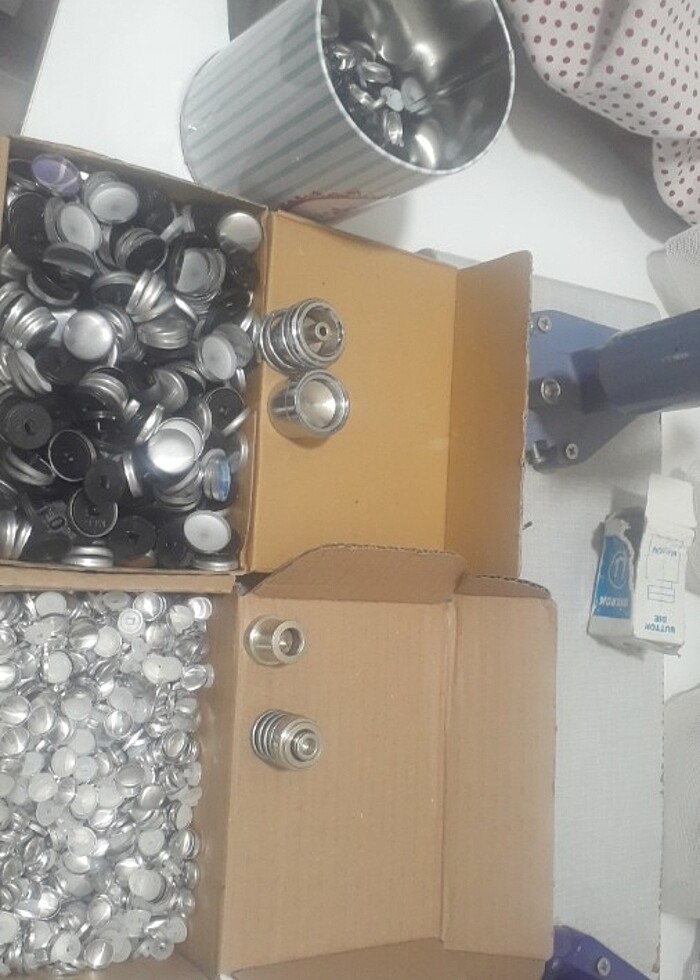 Düğme basma makinasi ve 2 boy kapsül ve kalıpları - Görsel 3