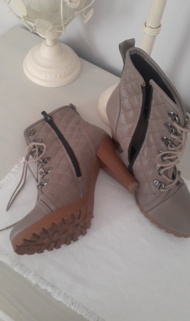 Kadın vizon Deri Dolgu Topuklu Bot - Görsel 2