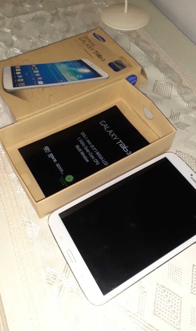 Samsung Galaxy Tab 3 8" Wi-Fi 16GB Bej Tablet - Görsel 3