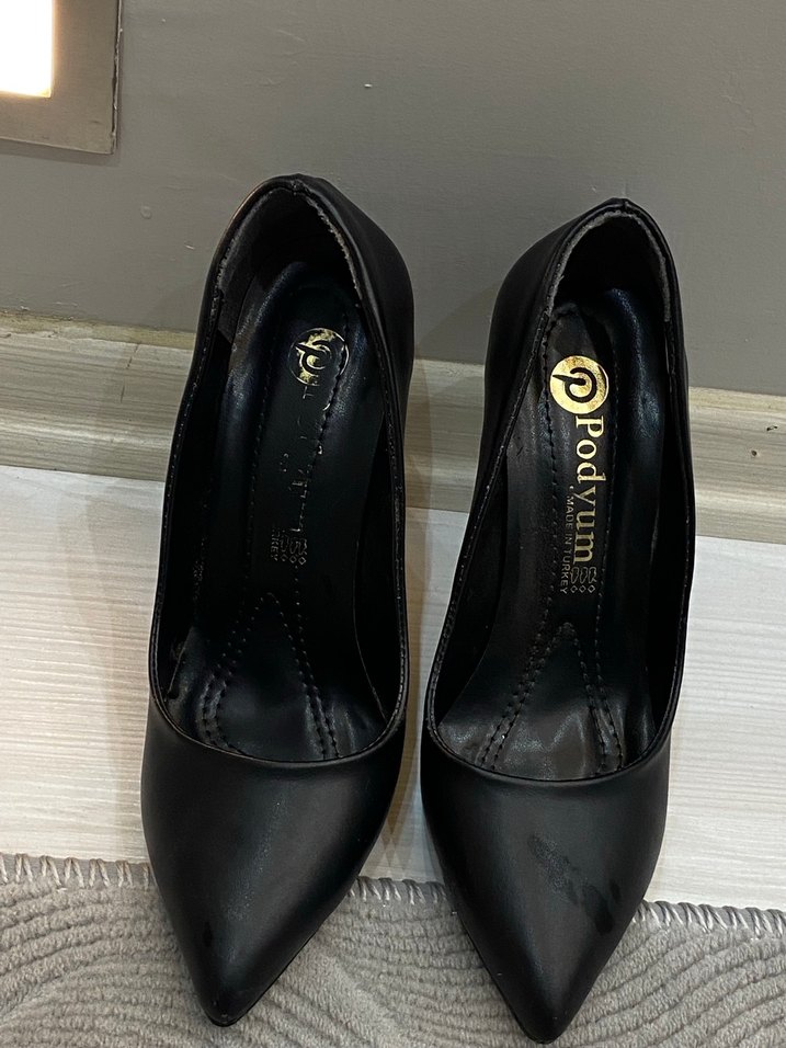 Siyah Tokalı İnce Topuklu Kadın Stiletto - Görsel 3