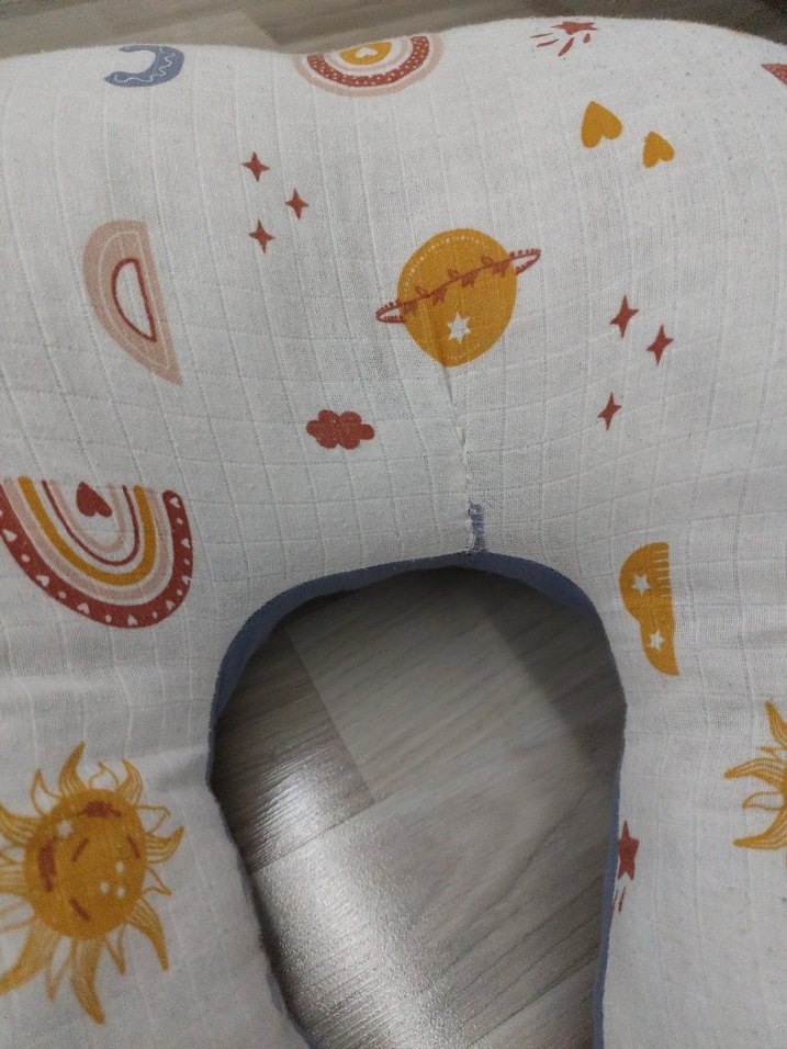 Renkli Desenli Emzirme ve Hamile Yastığı - Görsel 3