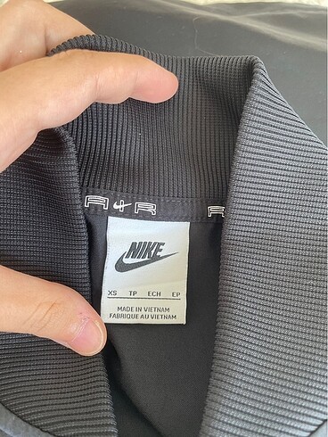 xs Beden Orijinal Nike Parlak Hırka