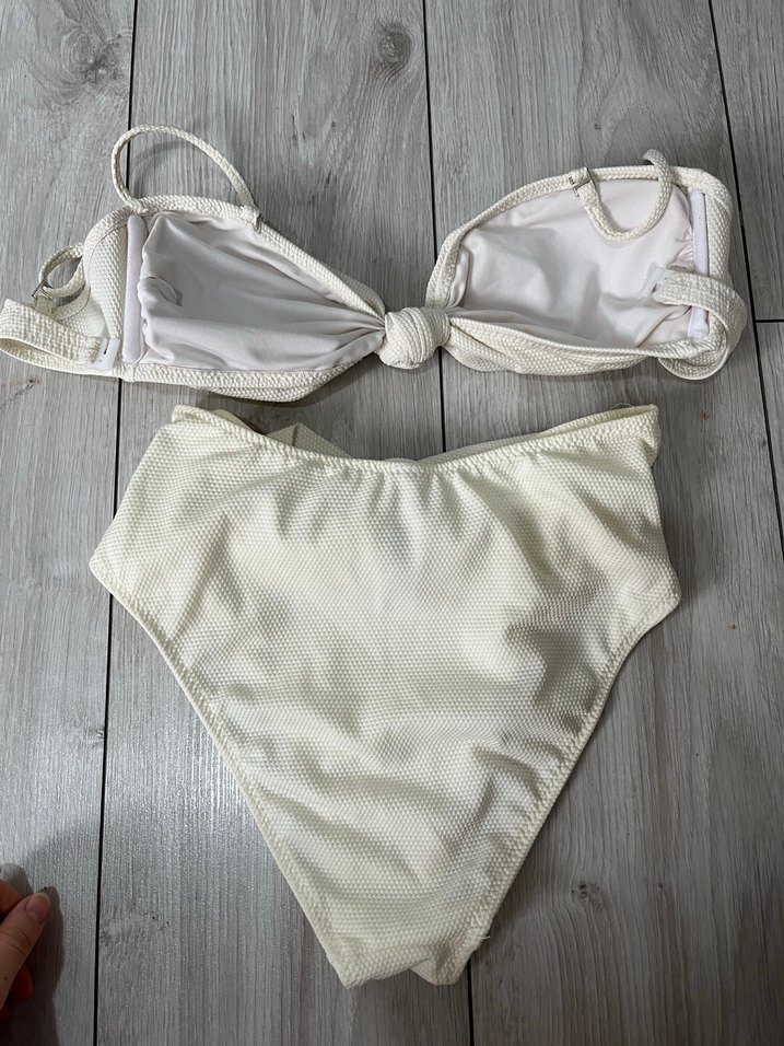 Beyaz İnce Askılı Bikini Takımı - Görsel 2