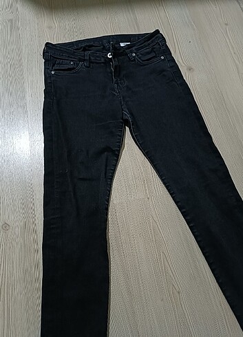 28 Beden siyah Renk Jean pantolon 