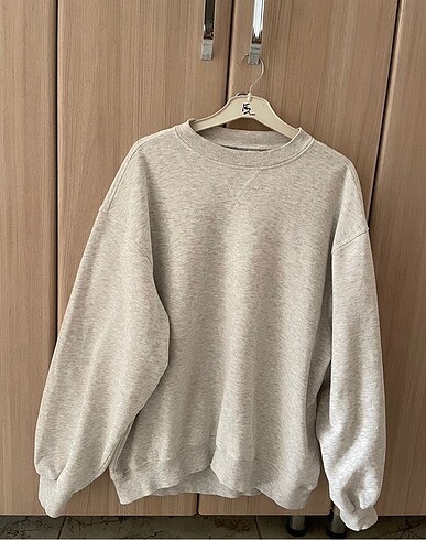 oversize sweatshirt