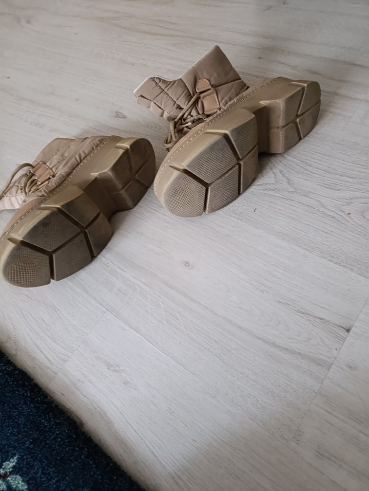 Bej Kadın Dolgu Topuklu Sokak Stili Botlar - Görsel 2