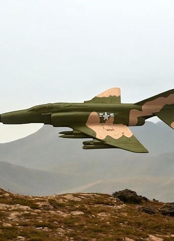F4 phantom uçak modeli