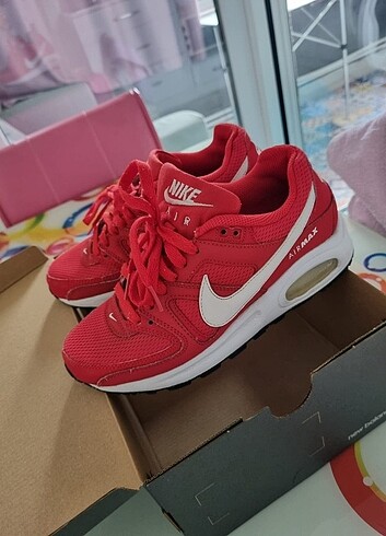 37 Beden kırmızı Renk Spor ayakkabı