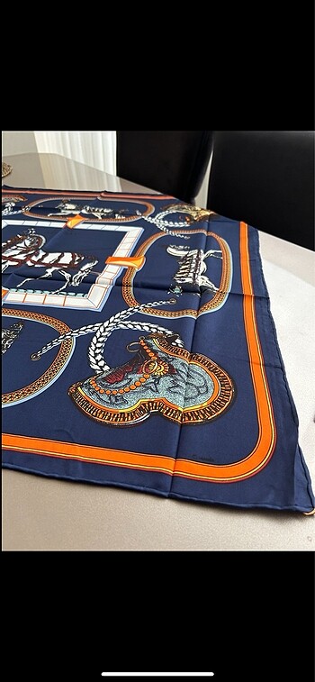 Beden Hermes twill eşarp