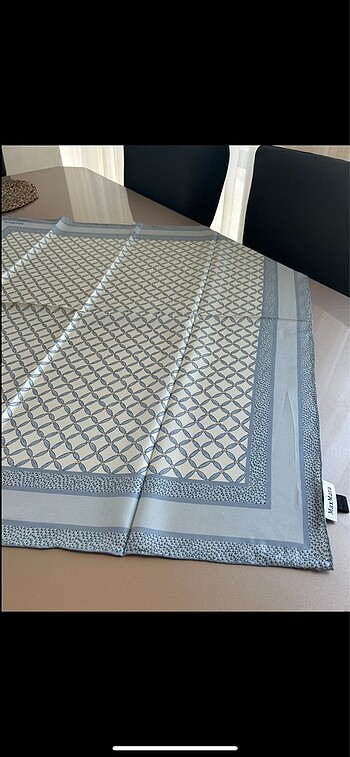  Beden mavi Renk Max mara eşarp