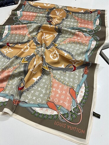 Louis vuitton vual ipek şal