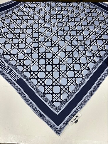 Christian dior eşarp - Görsel 2