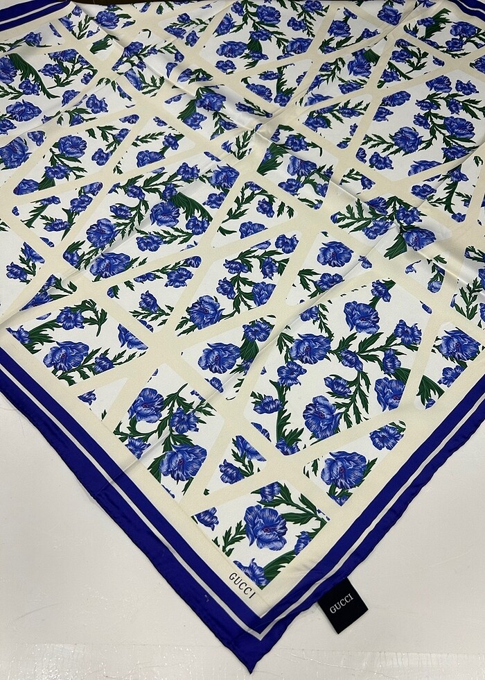 Gucci eşarp - Görsel 2