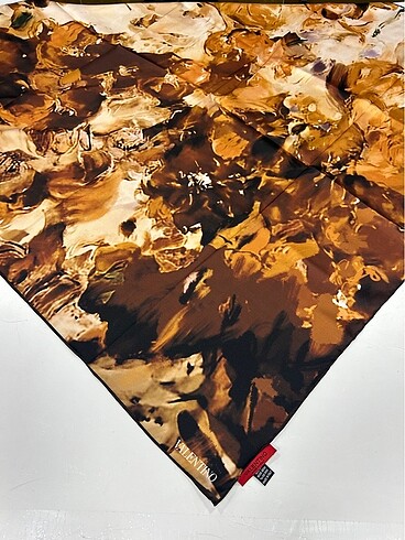 Valentino eşarp - Görsel 2