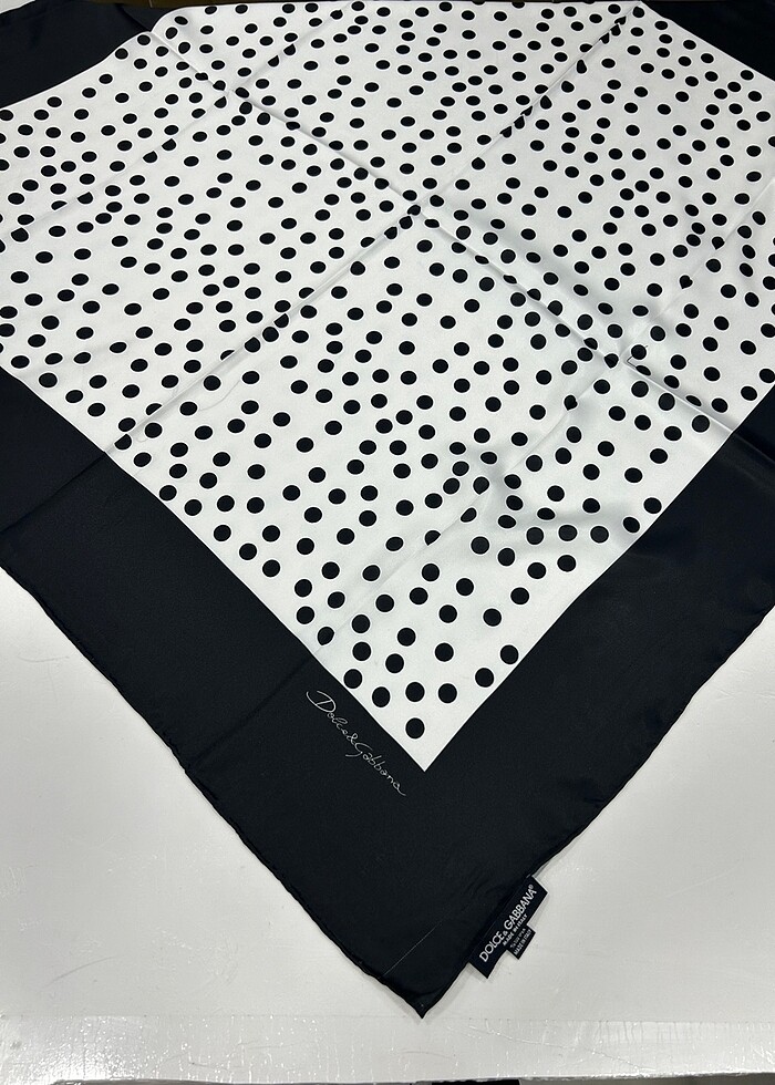 Dolce gabbana eşarp - Görsel 2