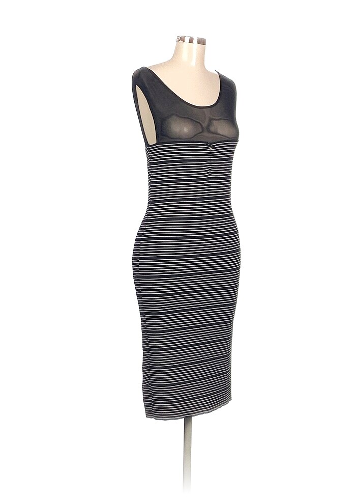 Guess Uzun Elbise %70 İndirimli. - Görsel 2