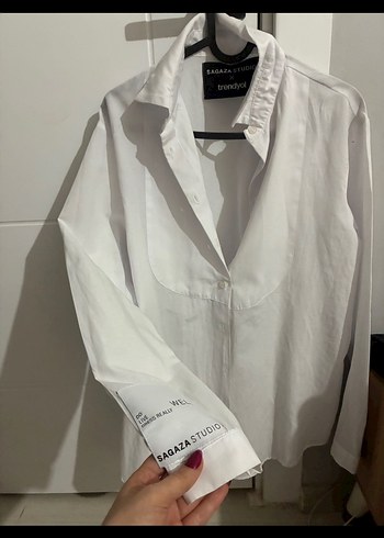 Sagaza Düz Beyaz Kadın Gömlek - Görsel 4