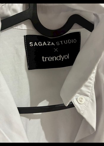 Sagaza Düz Beyaz Kadın Gömlek - Görsel 5