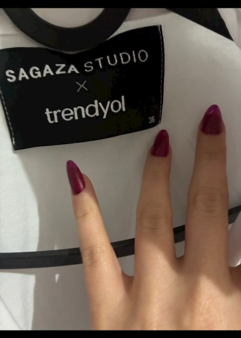 Sagaza Düz Beyaz Kadın Gömlek - Görsel 6