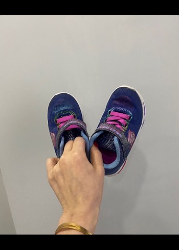 Skechers Kız Çocuk Renkli Işıklı Spor Ayakkabı - Görsel 4