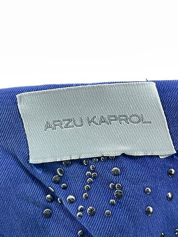 38 Beden mavi Renk Arzu Kaprol Kısa Tulum %70 İndirimli.