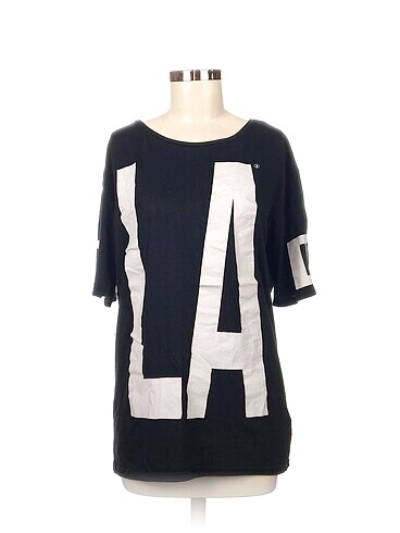 Tally Weijl T-shirt %70 İndirimli.