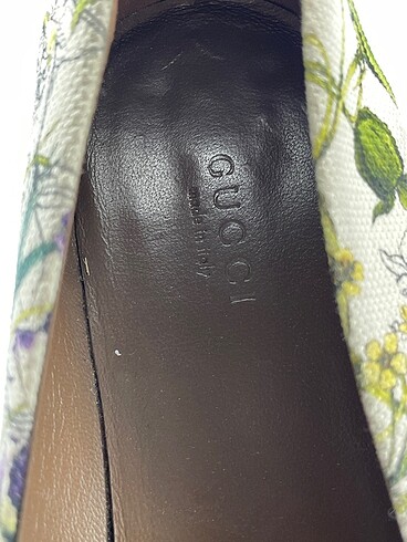 38,5 Beden çeşitli Renk Gucci Babet %70 İndirimli.