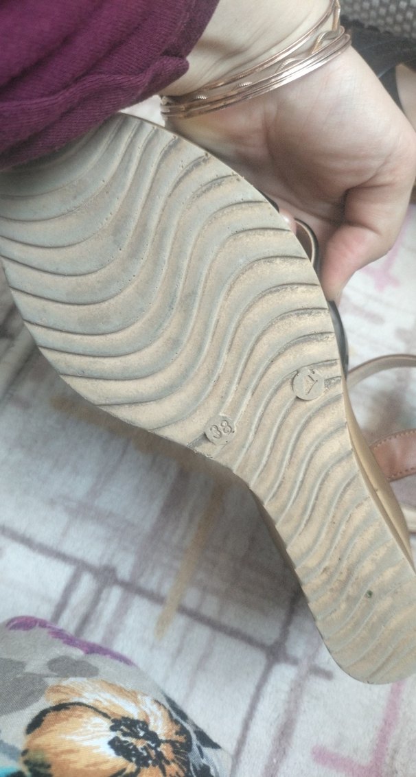 Kahverengi Tokalı Dolgu Topuklu Kadın Sandalet - Görsel 3